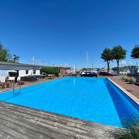 Hotel Hausboot mit Traumlage in Travemünde Lubeca Exterior foto