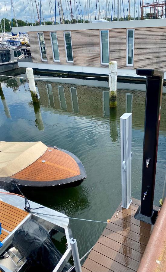 Hotel Hausboot mit Traumlage in Travemünde Lubeca Exterior foto